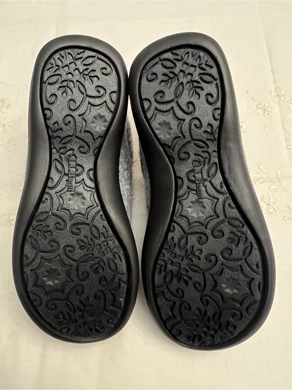L.L. Bean Daybreak Scuff Dog Motif Slippers Women’s size 7 NWOT - Picture 2 of 5